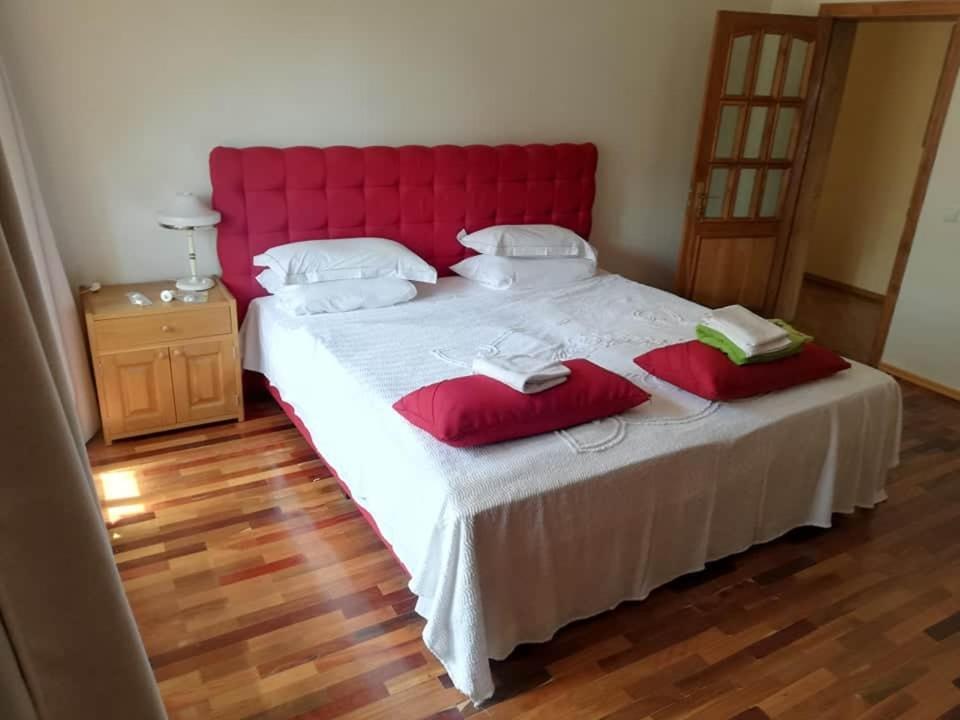 Hotel Ramus Poilsis Prie Sirvintu Mariu à Sirvintos Extérieur photo